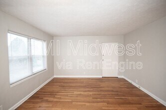 146 E 19th St in Indianapolis, IN - Foto de edificio - Building Photo