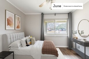 Room in Shared 3 bed/2 bath home in Austin, TX - Building Photo