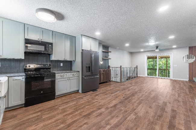 4 Gretchen Ln in Bella Vista, AR - Building Photo - Building Photo