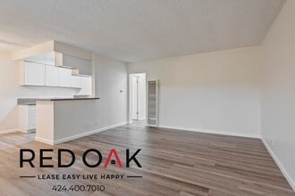 1321 S Greenwood Ave in Montebello, CA - Foto de edificio - Building Photo