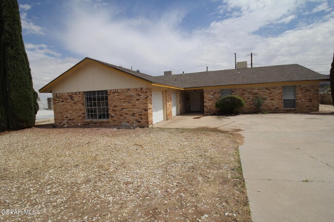 property at 3406 Moonlight Ave