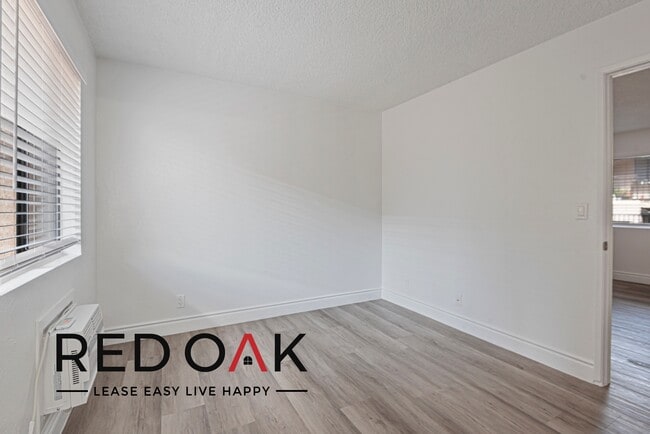 1542 Orizaba Ave in Long Beach, CA - Building Photo - Building Photo