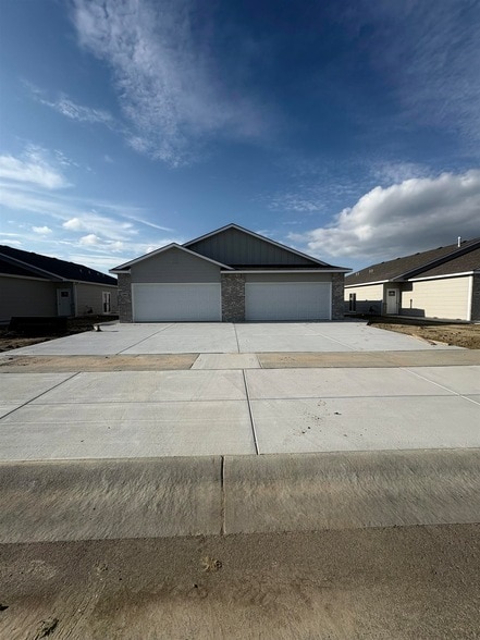12944 E Blake St in Wichita, KS - Building Photo - Building Photo