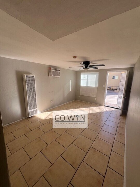 1836 E Harvard St in Phoenix, AZ - Foto de edificio