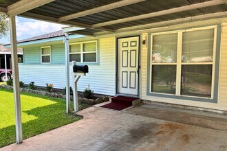 3212 Thornwood Dr in Pasadena, TX - Building Photo - Building Photo