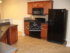 827 Forsythia Way in Canton, GA - Building Photo - Building Photo