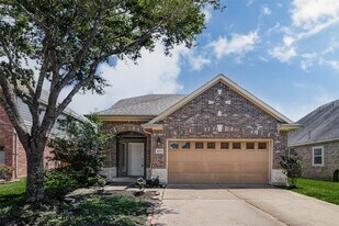 6107 Nicholas Ln in Katy, TX - Building Photo