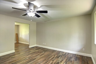 7371 Cedar Knolls Dr in Dayton, OH - Building Photo - Building Photo