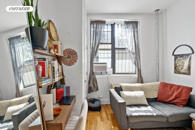 566 Vanderbilt Ave in Brooklyn, NY - Building Photo - Building Photo