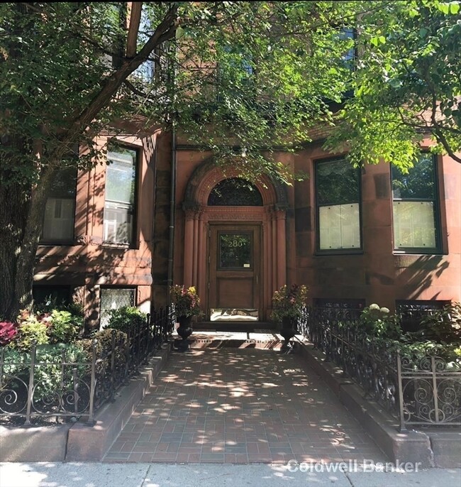 property at 280 Commonwealth Ave