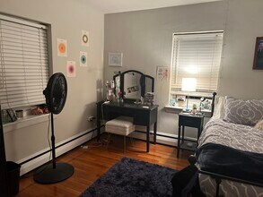 80 Peterborough St, Unit 31 in Boston, MA - Foto de edificio - Building Photo