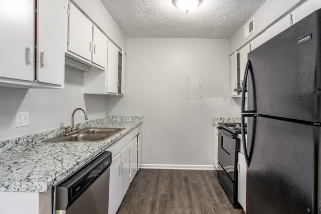 3430 East Apartments in Columbia, SC - Building Photo - Building Photo