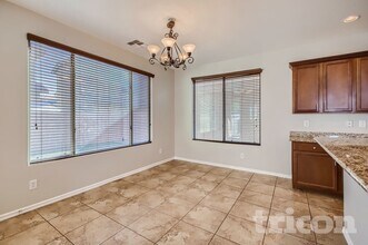 19193 E Swan Dr in Queen Creek, AZ - Foto de edificio - Building Photo