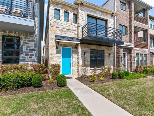8260 Laflin Ln