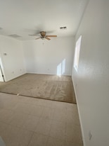 1584 E Courtney Pl in Fort Mohave, AZ - Building Photo
