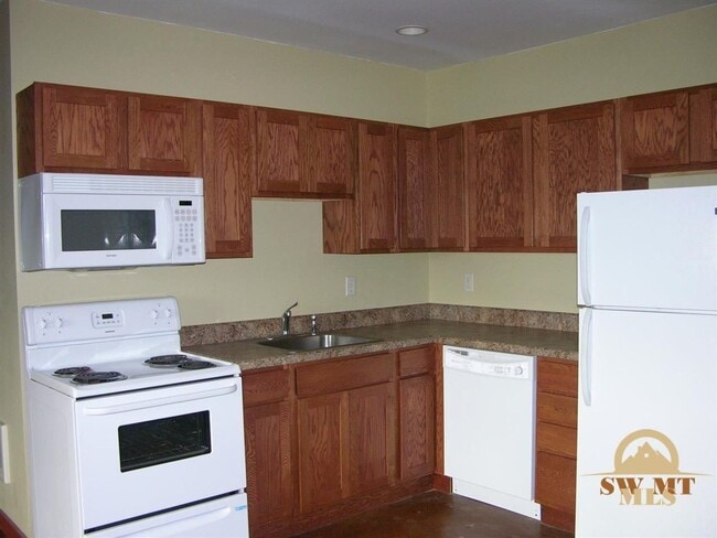 6 Overlook Rd in Emigrant, MT - Building Photo - Building Photo