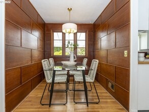 8535 SW 58th Ave in Portland, OR - Foto de edificio - Building Photo