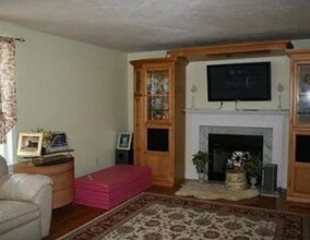 4 Morrison Ln in Westford, MA - Building Photo - Building Photo