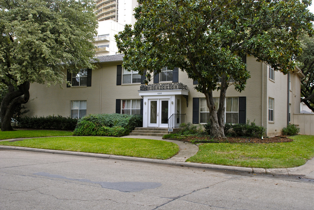 Walker Northwest Apartments in Dallas, TX - Building Photo