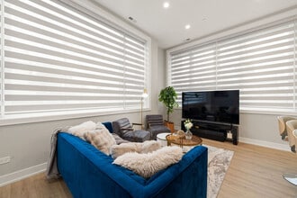 801 S Western Ave in Chicago, IL - Building Photo - Building Photo