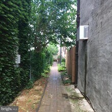 6 Earl Ct in Philadelphia, PA - Building Photo - Building Photo