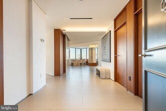 210 W Rittenhouse Square in Philadelphia, PA - Building Photo - Building Photo