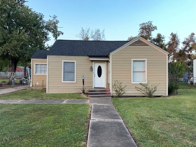 property at 10523 Oswego St