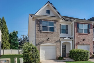 20 Madaline Ln in Dawsonville, GA - Foto de edificio - Building Photo
