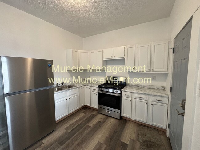 property at 500 N Alameda Ave