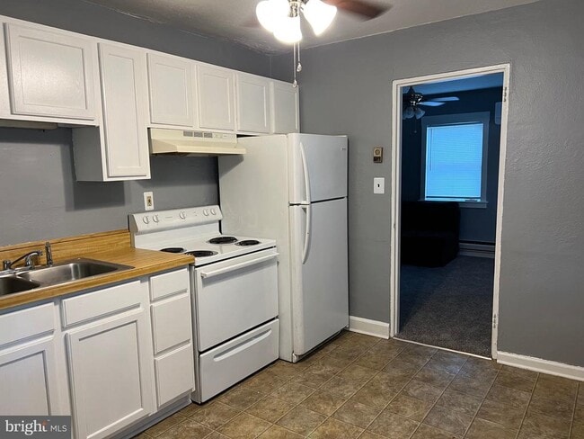 property at 4149 Barrett Pl