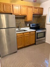 8413 Cottonwood Dr in Cincinnati, OH - Foto de edificio - Building Photo