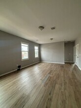 353 16th Ave, Unit 4 in Irvington, NJ - Foto de edificio - Building Photo