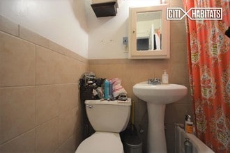 303 Flatbush Ave-Unit -2A in Brooklyn, NY - Building Photo - Building Photo