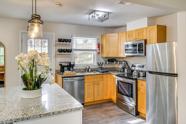 5123 Boulder Dr in Oxon Hill, MD - Building Photo - Building Photo