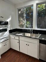 4190 Dixie Canyon Ave in Sherman Oaks, CA - Building Photo