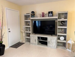 23 Lake Vista Trail in Port St. Lucie, FL - Building Photo - Building Photo