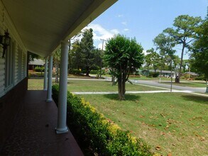 611 Calhoun Rd in Myrtle Beach, SC - Building Photo - Building Photo