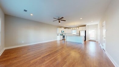 2 Story Townhome in Hartbrook, Very Close to HWY280 in Opelika, AL - Building Photo - Building Photo