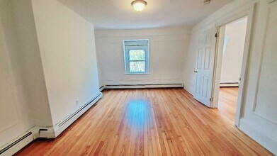 63 Prospect St, Unit 3 in Jersey City, NJ - Foto de edificio - Building Photo
