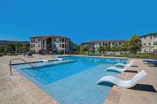 Capri Villas at the Lake Apartments