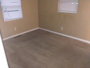 2529 W Riverview Ave in Dayton, OH - Building Photo - Building Photo