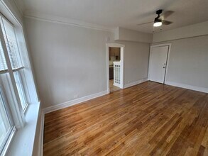 4753 N Monticello Ave in Chicago, IL - Building Photo - Building Photo