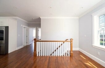 102 Neponset Ave, Unit Unit 2 in Boston, MA - Foto de edificio - Building Photo