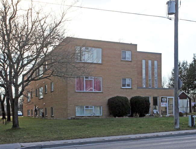 101 Bloor St W in Oshawa, ON - Building Photo - Building Photo