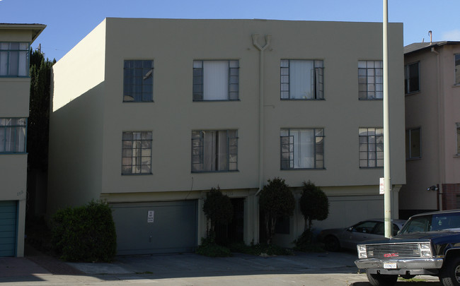 2300-2306 Park Blvd in Oakland, CA - Foto de edificio - Building Photo