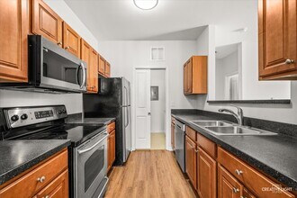 116 Clubhouse Ln in Oswego, IL - Building Photo - Building Photo