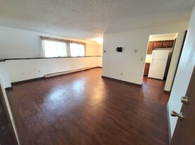 900 Montana St, Unit 3 in Belgrade, MT - Building Photo