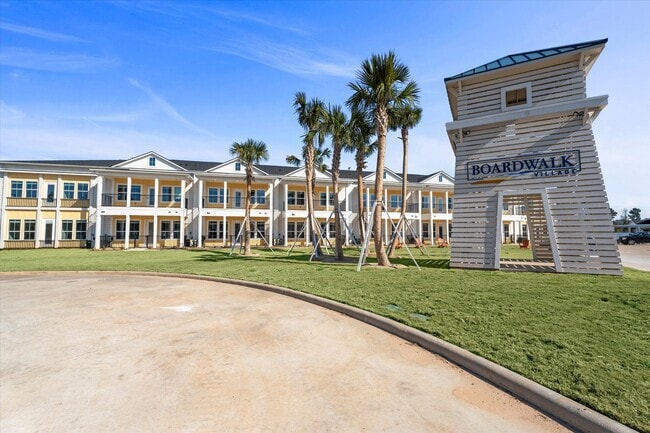 Boardwalk Village in Conroe, TX - Foto de edificio - Building Photo