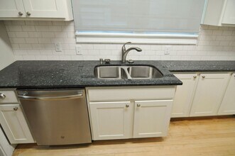 1236 Drake St in Madison, WI - Building Photo - Building Photo