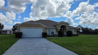 608 Hatchwood Dr in Haines City, FL - Building Photo